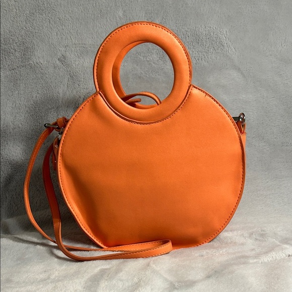Madden Girl Orange Round Handbag With Adjustable Removable Crossbody Strap - Picture 2 of 5